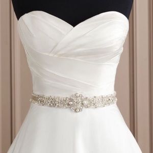 NWT Justin Alexander Bridal Belt, size 4